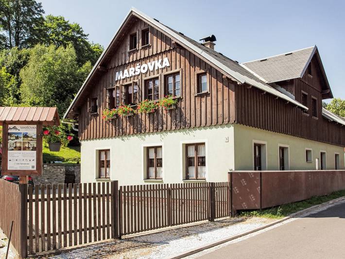 Holiday home for 15 people, with garden - 1