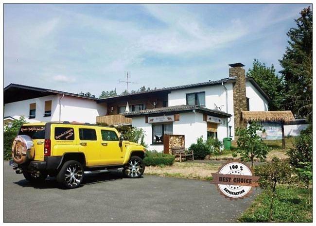 Hotel für 2 Personen, mit Terrasse und Garten sowie Ausblick in Gladenbach