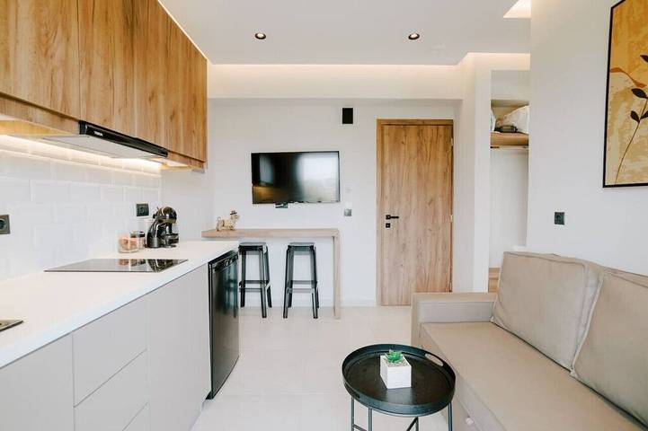 Apartment for 2 people, with garden and balcony in Kos Town