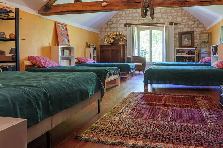 Location de vacances pour 15 personnes, avec jardin et terrasse à Saint-Benoît-la-Forêt - 2
