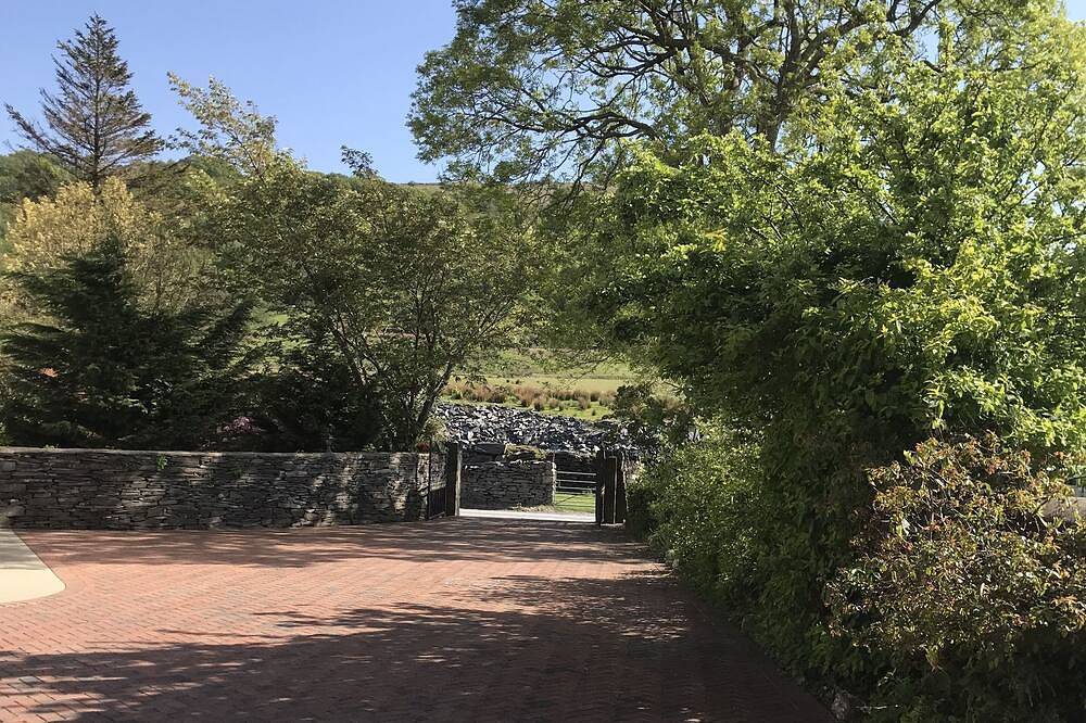 One bed accommodation with countryside views, near Snowdonia National Park in Snowdonia