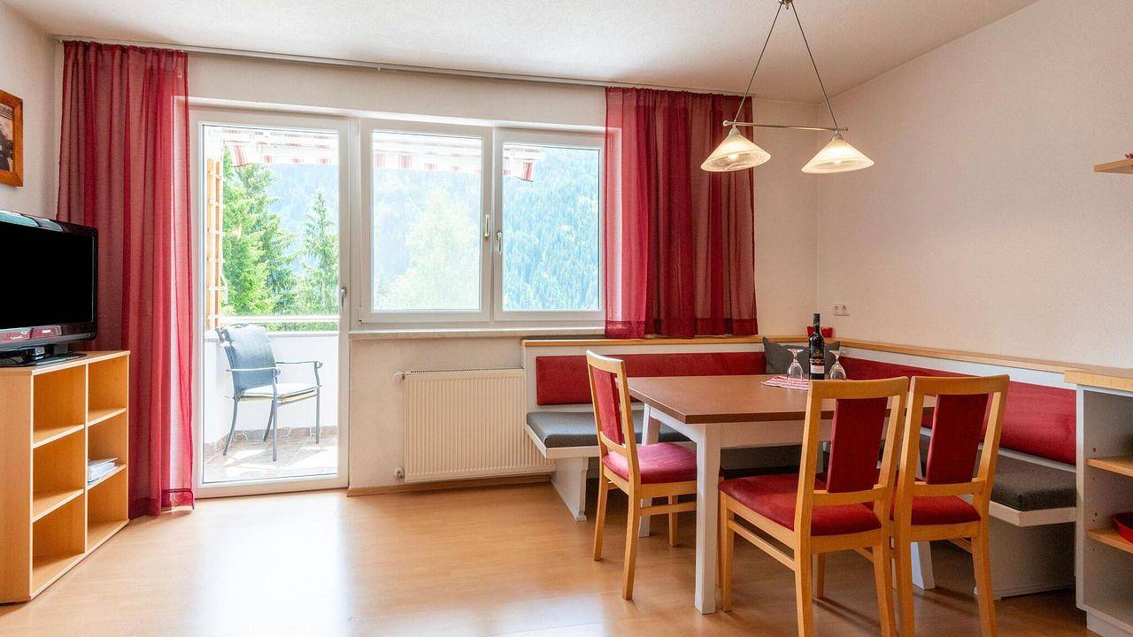 Ganze Ferienwohnung, Ferienwohnung für 5 Personen (84 m²) in Strengen in Lechtaler Alpen, Strengen