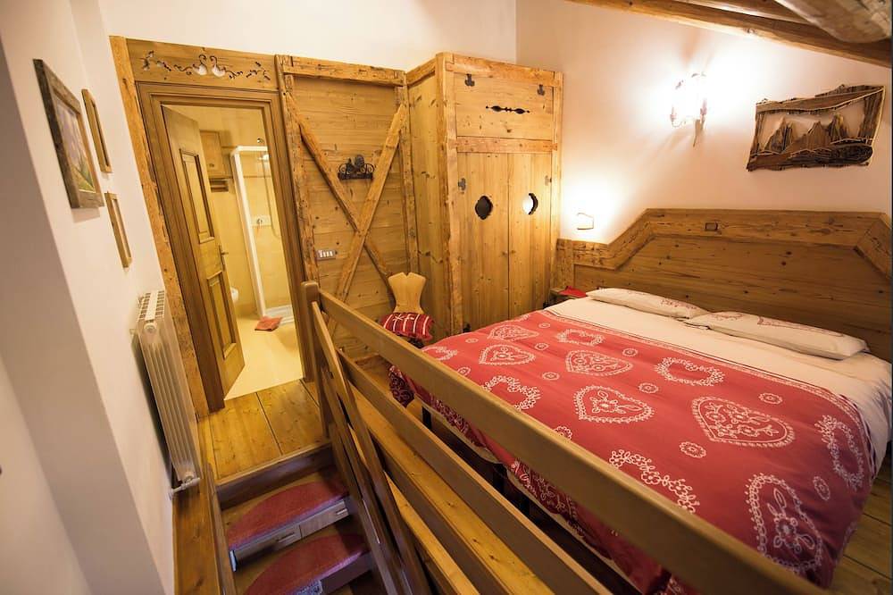 Ganze Wohnung, Romantische Suite Faloria - sonnig, Wlan, Balkon, Parkplatz, Bushaltestelle 130m in Cortina d'Ampezzo, Dolomiti Superski