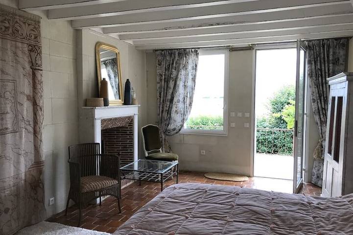 Location de vacances pour 8 personnes, avec jardin et terrasse à Prunay-Cassereau - 4