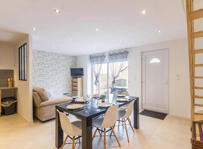 Location de vacances pour 6 personnes, avec terrasse à Longues-sur-Mer - 2