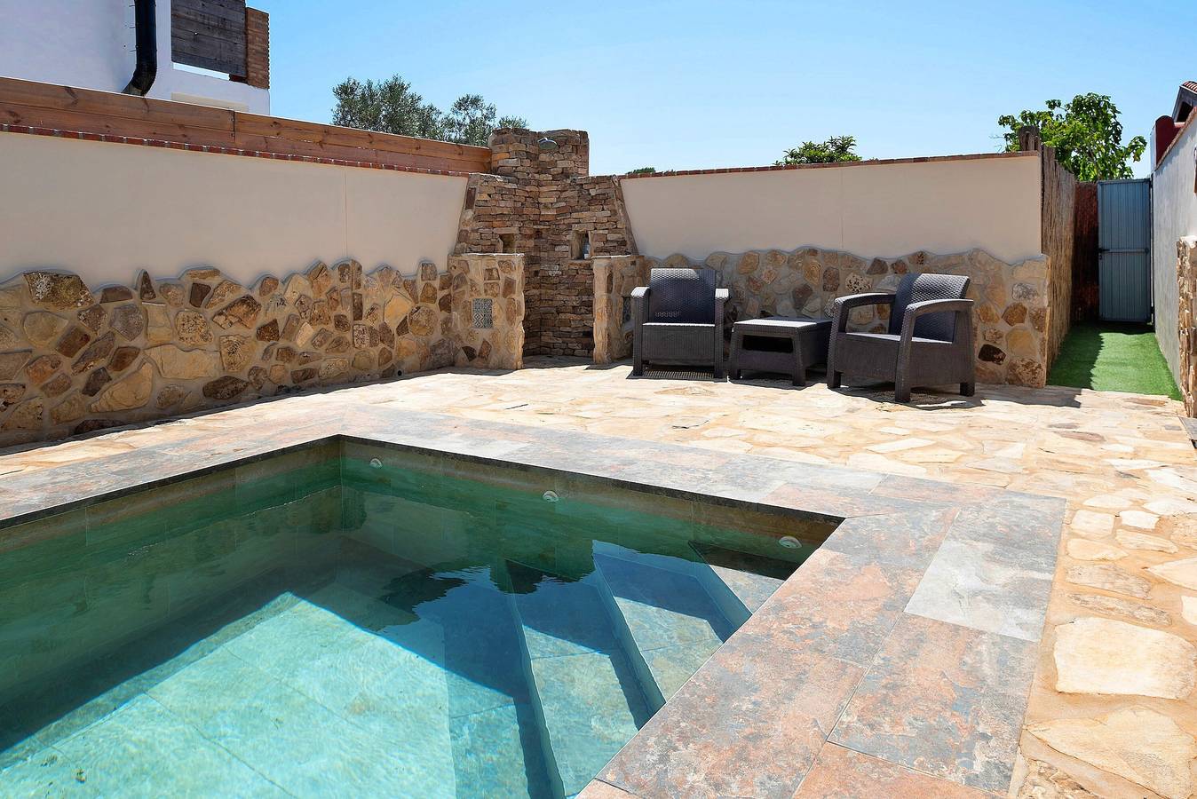 Ferienhaus "Casa Juana Madera" mit Gemeinschaftspool und Klimaanlage in Zahora, Vejer de la Frontera