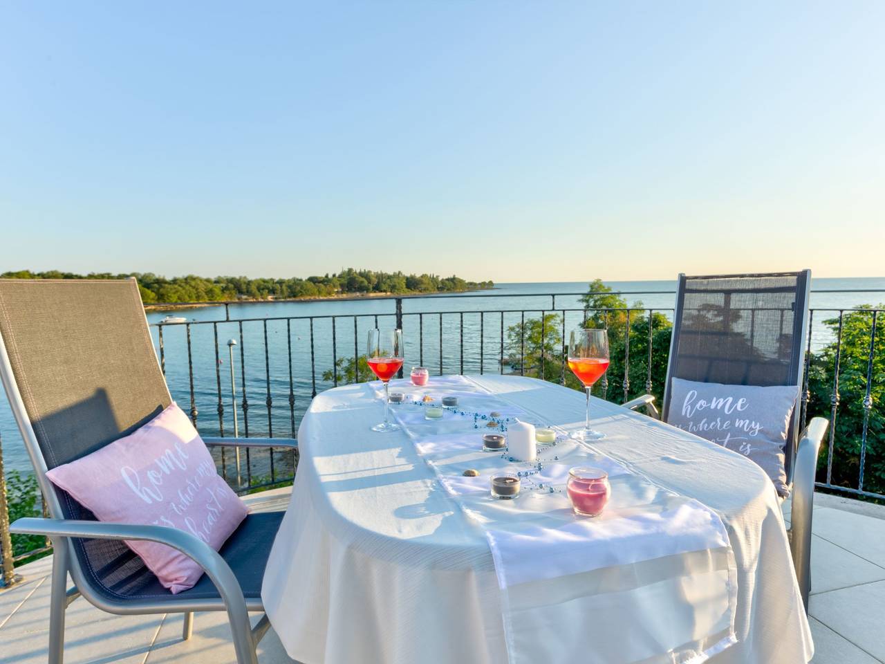 Ganze Wohnung, Moderne Ferienwohnung mit schöner Dachterrasse in Lovrecica, Umag und Umgebung