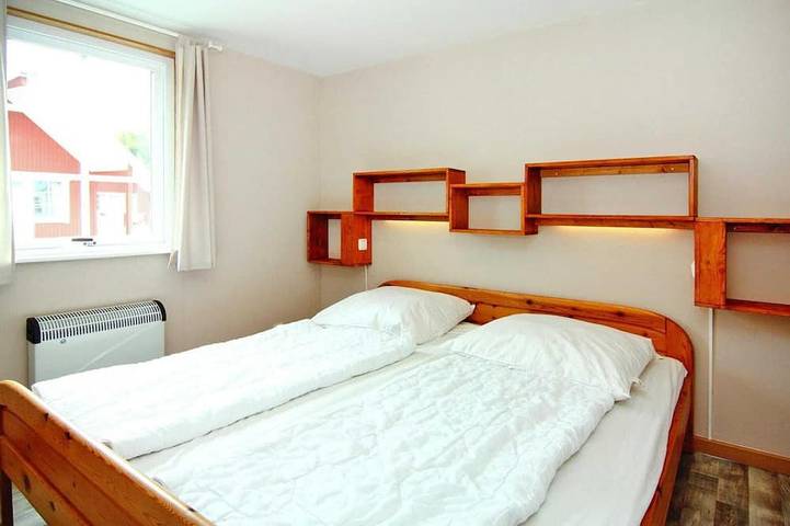 Ferienhaus für 4 Personen, mit Terrasse und Pool, mit Haustier in Markgrafenheide - 2