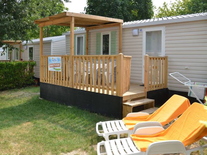 Location de vacances pour 6 personnes, avec jardin ainsi que terrasse et bassin pour enfant à San Felice del Benaco - 3