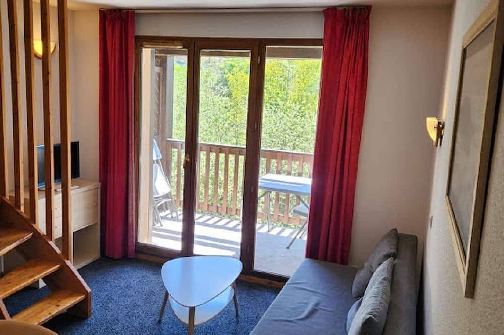Entire apartment, Duplex apartment for 4/6 people at the foot of the slopes in Valmeinier 1900 in Valmeinier, Saint-Jean-de-Maurienne region