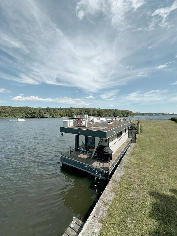 Boot für 2 Personen, mit Terrasse und Ausblick sowie Seeblick in Potsdam und Umgebung