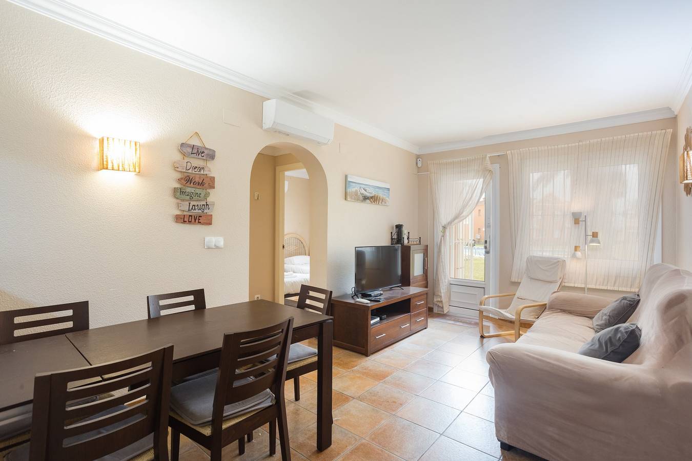 Ganze Wohnung, Apartment 'Met Oliva' in Oliva nahe Strand und Reitzentrum in Oliva, Costa Blanca