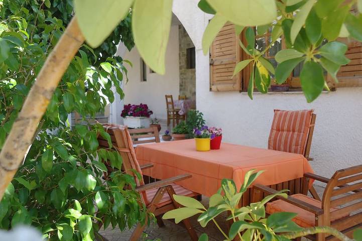 Ferienwohnung für 6 Personen, mit Balkon und Garten