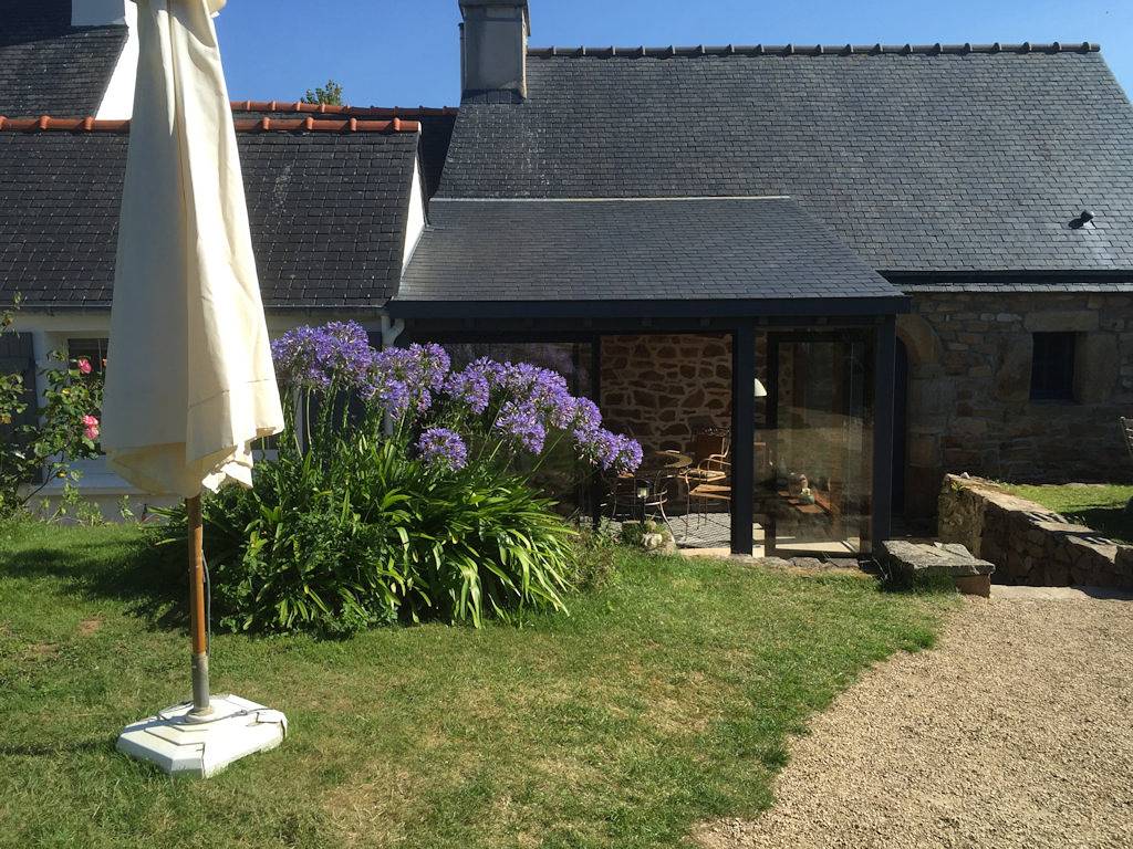 Maison de pêcheur à 40 mètres de la plage in Plougasnou, Ceinture Dorée