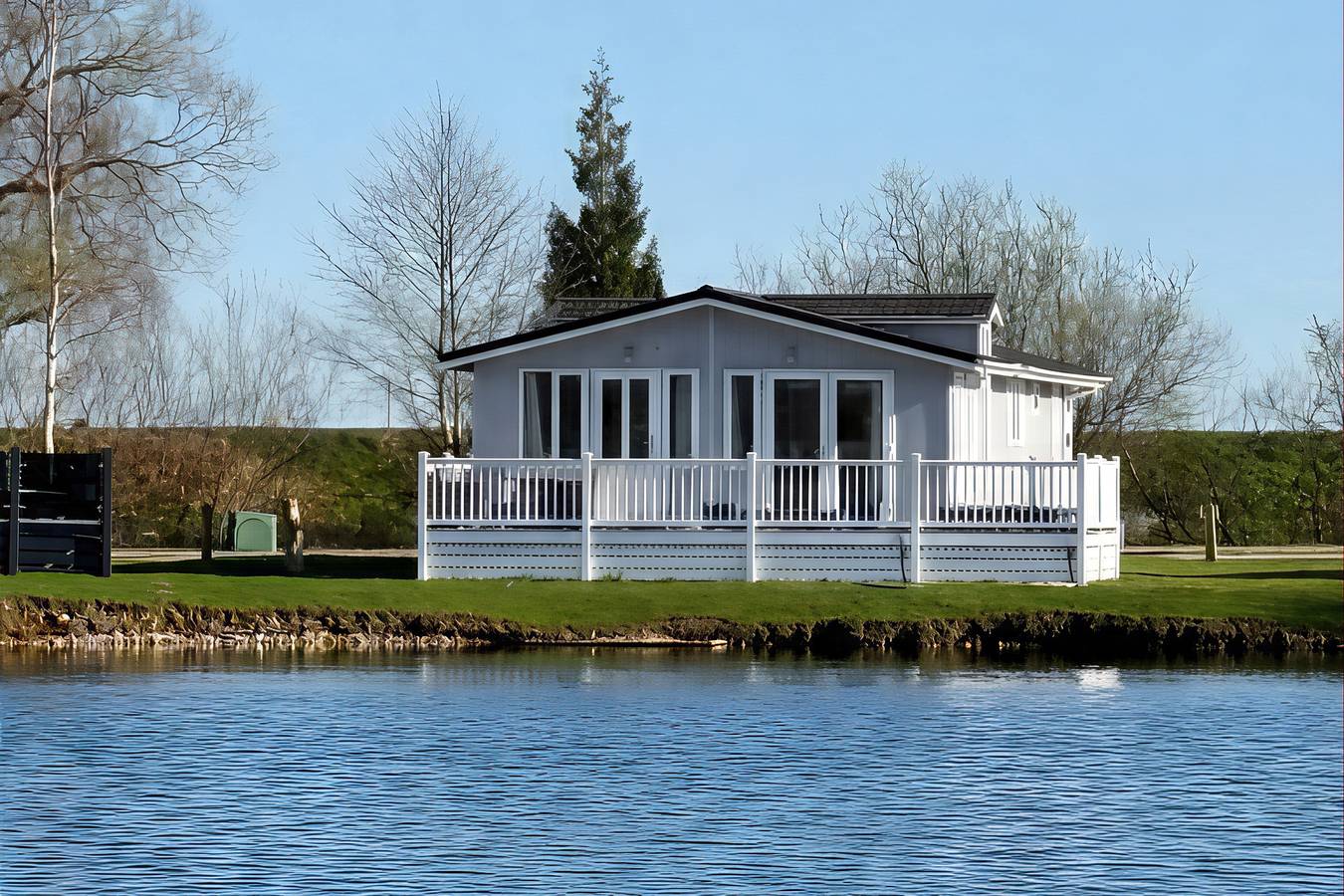 Indulgence Fishing Lodge with Private Hot Tub in Tattershall, Lincolnshire