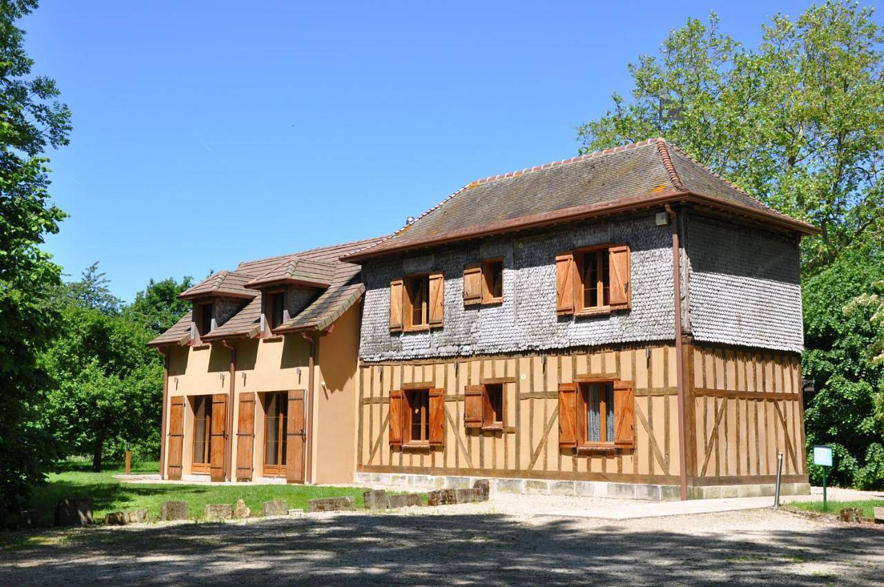 Double Room with Shared Bathroom in Outines, Lac du Der-Chantecoq