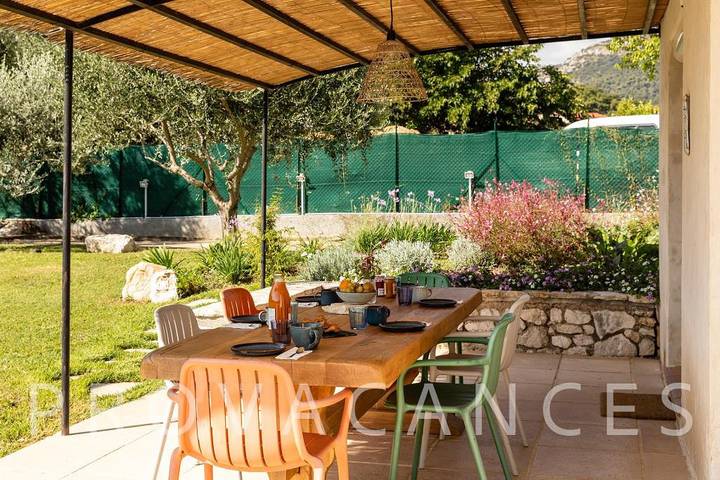 Location de vacances pour 6 personnes, avec piscine et jardin à Saint-Jeannet - 3