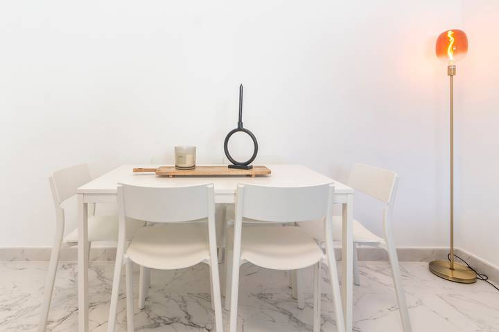 Entire apartment, Apartment "Sotogrande" with Private Terrace & Wi-Fi in Pueblo Nuevo, San Roque