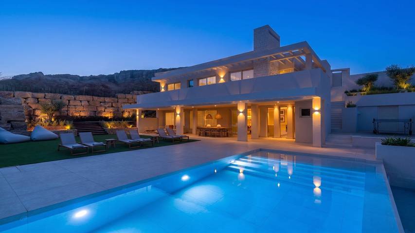 Chalet para 8 personas, con Balcón/Terraza y Piscina en Antequera - 2