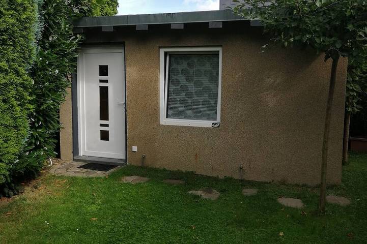 Ganze Wohnung, Kleines Apartment für zwei Personen mit Garten und eigenem Eingang in Bochum, Ruhrgebiet