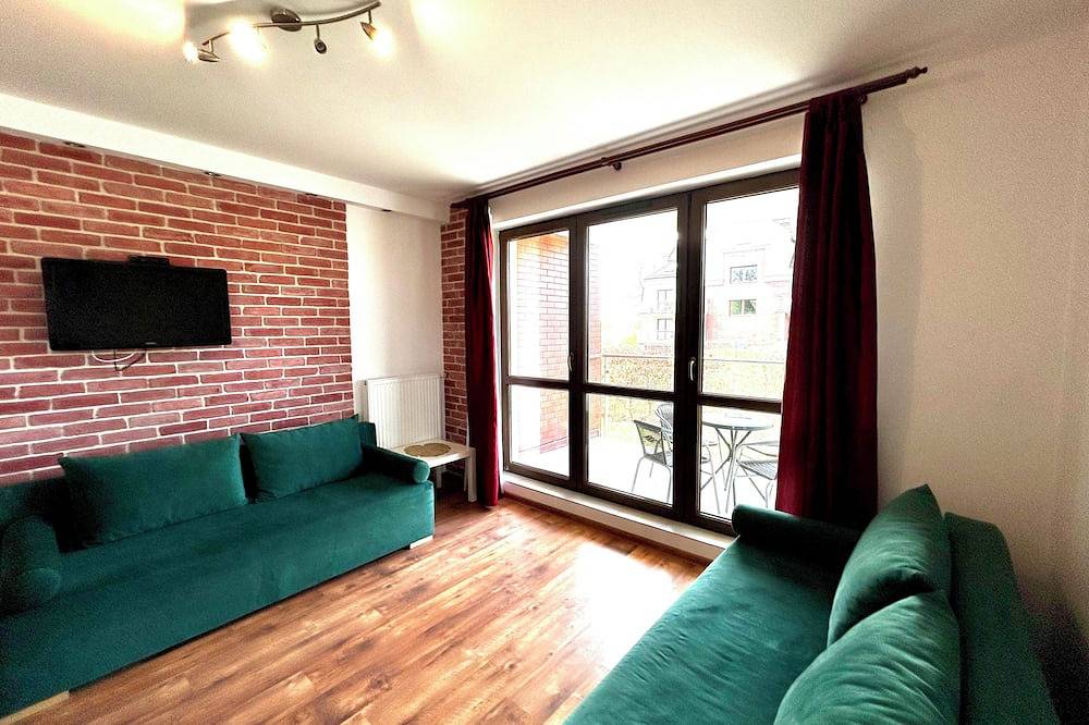 Ganze Wohnung, Lakeside Promenade View Sunset Studio in Ostroda, Seenplatte von Ilawa