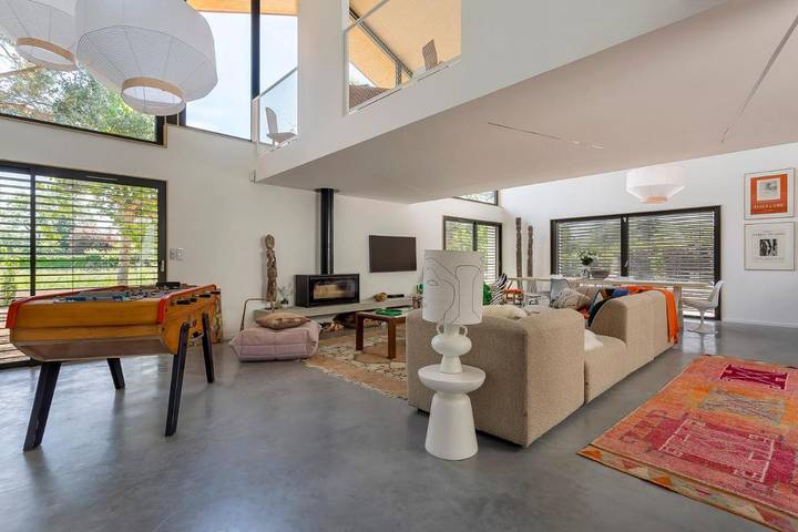 Location de vacances pour 10 personnes, avec jardin ainsi que piscine et vue à Écully - 3
