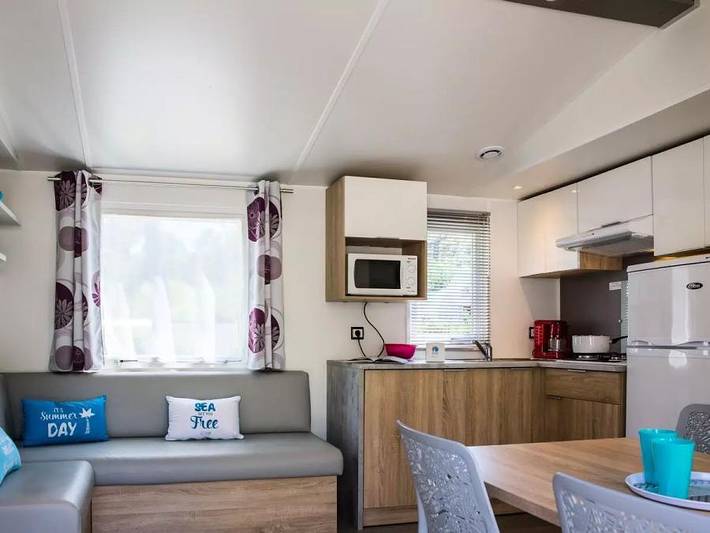 Mobil home pour 7 personnes, avec bassin pour enfant à Saint-Molf - 4