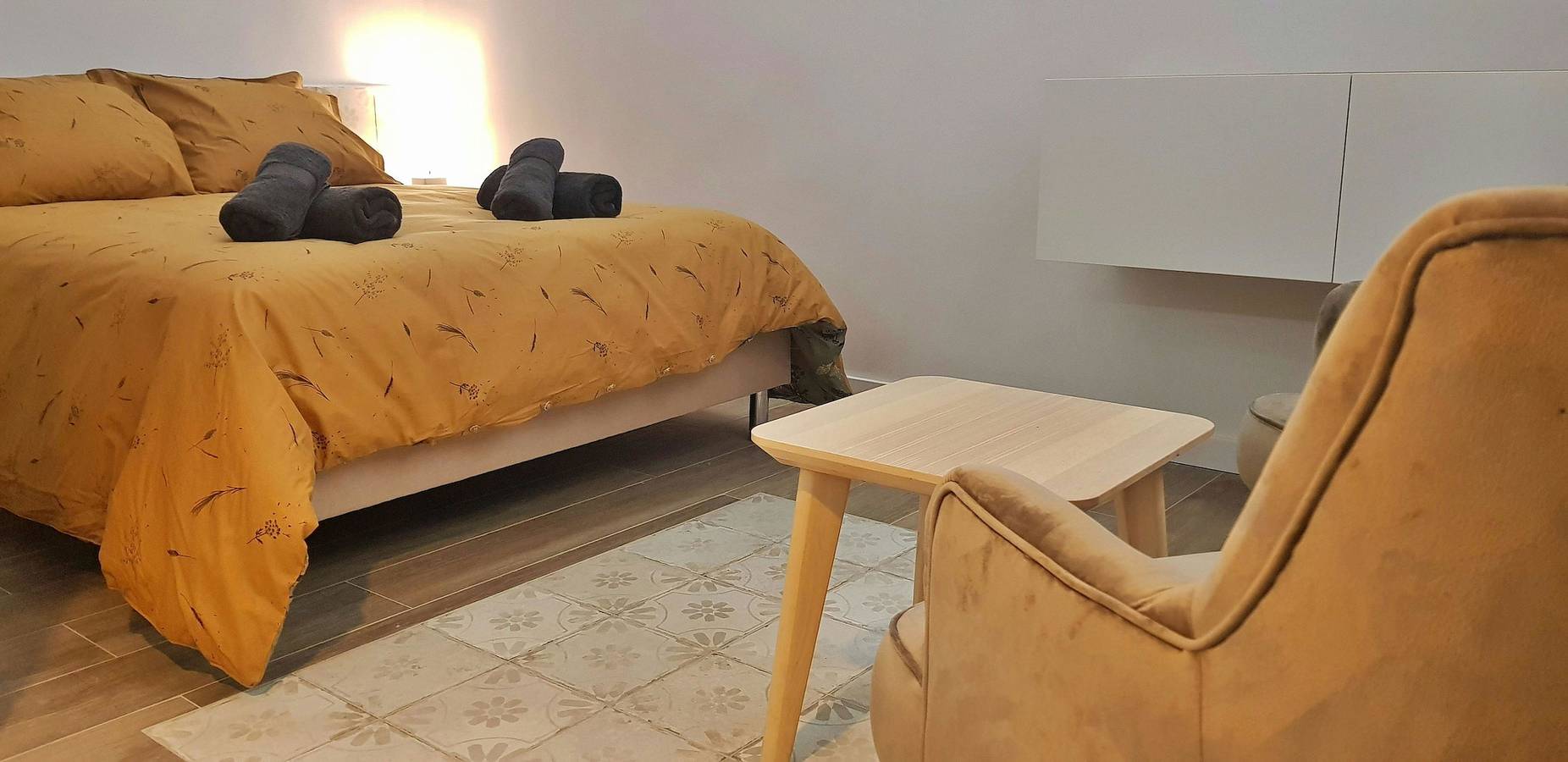 Appartement entier, S3.Mercat Sant Antoni - Central Location. Metro L2 in Barcelona Centre, Barcelone