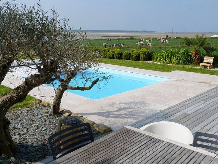 Gîte pour 8 personnes, avec Terrasse ainsi que Jardin et Piscine à Plouharnel