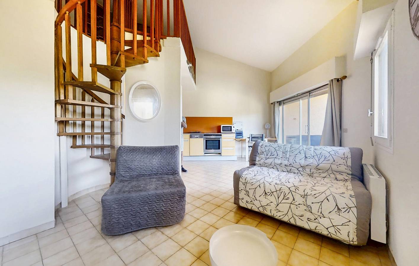 Apartamento vacacional entero, Acogedor Apartamento con Terraza y Parking - 2km to Plage de la Capte in Hyeres, Parque nacional Port-Cros