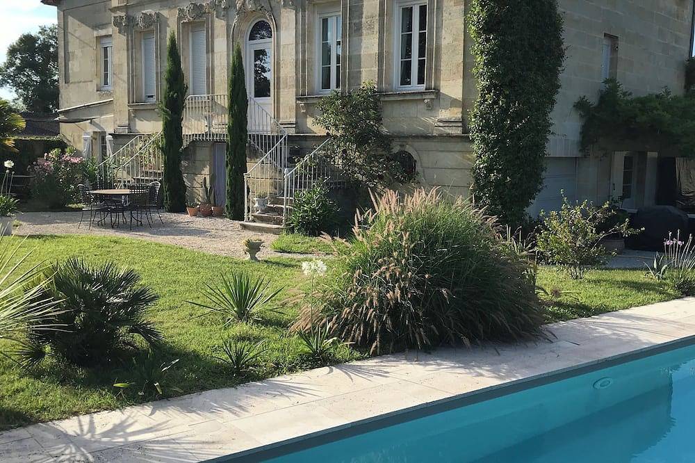 Le Gite \" Préfévrier\" situé entre Bordeaux et St Emilion dans maison bourgeoise in Saint-Loubès, Région de Bordeaux