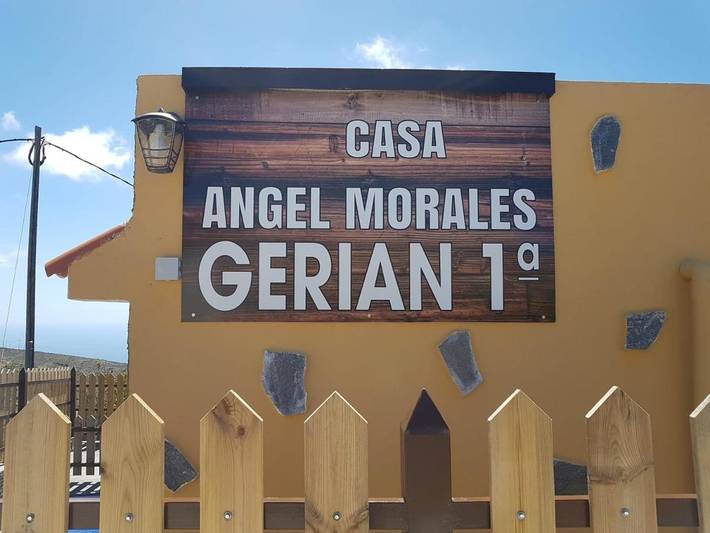 Albergue para 6 personas, con terraza y piscina en La Gomera - 4