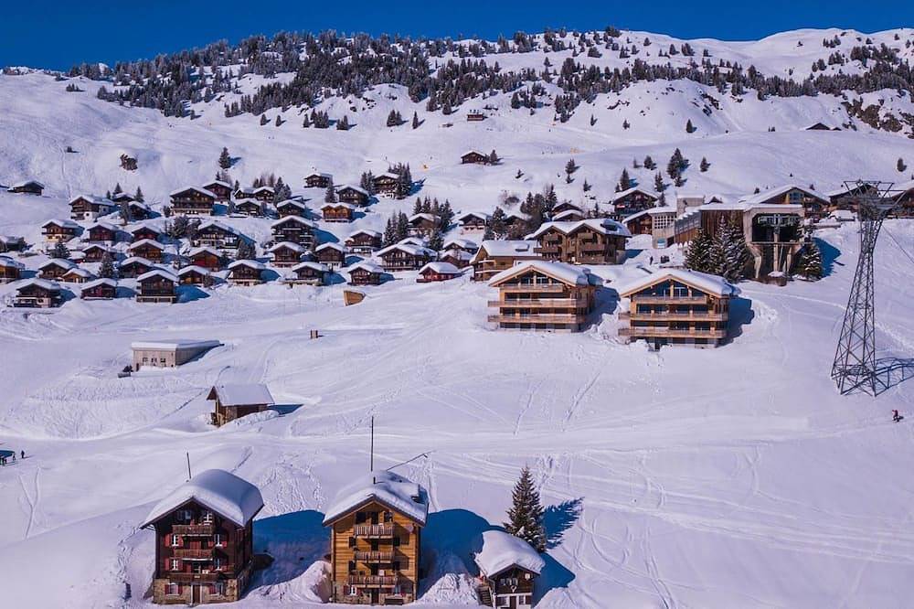 Ganze Wohnung, Apartmenthaus Riederhoru A 1. Og Ost Appartement/Fewo, Dusche und Bad, Wc, 2 Sch in Riederalp, Aletsch Arena
