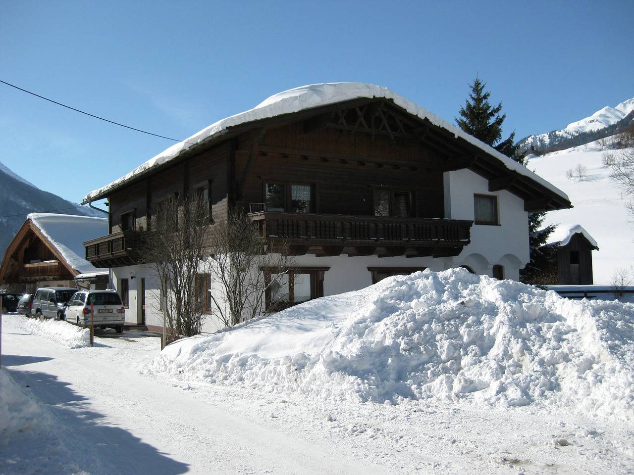 Ganze Wohnung, Wohnung in Pettneu nahe St. Anton Skipisten in Pettneu, Pettneu am Arlberg