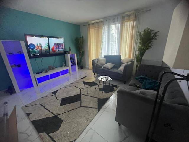 Gîte pour 2 personnes, avec balcon à Feyzin