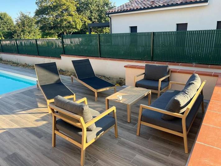 Location de vacances pour 10 personnes, avec terrasse et piscine à Sainte-Foy-d'Aigrefeuille - 3