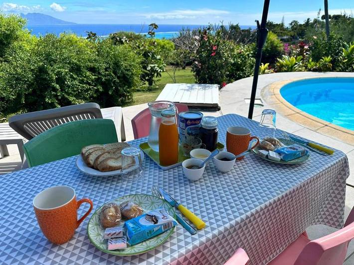 Chambre d’hôte pour 2 personnes, avec vue et jardin ainsi que piscine et terrasse dans Punaauia - 2