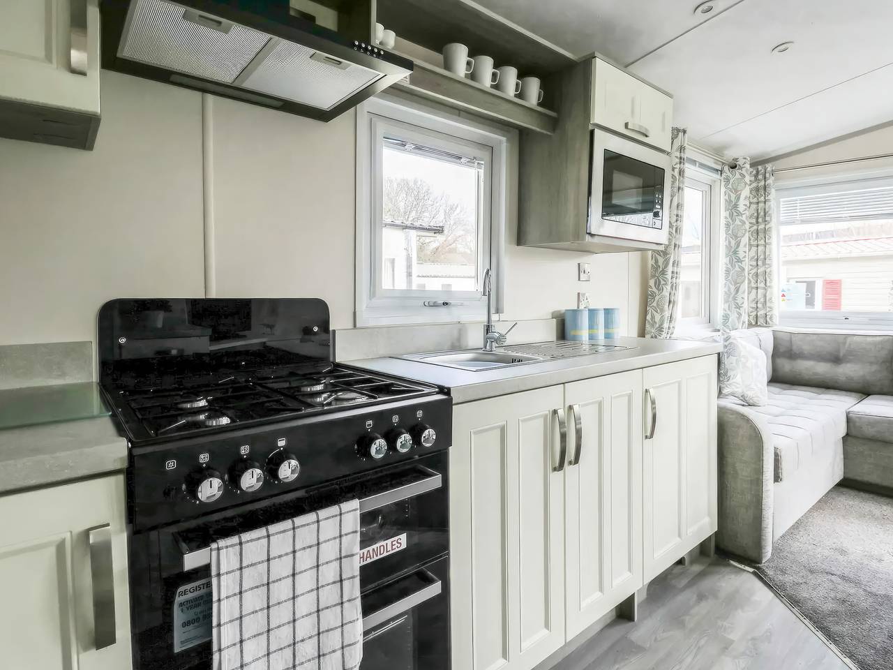 Giltar 1 The Saltern Holiday Park - Ukc8208 in Tenby, Permbrokeshire