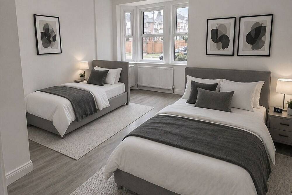 Stylish 2 bed Morden fully furnished House with fast transport links to Central in London, Südostengland