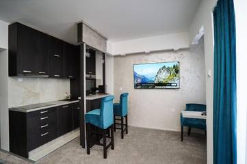 Gîte pour 2 personnes, avec balcon et jacuzzi à Kladovo