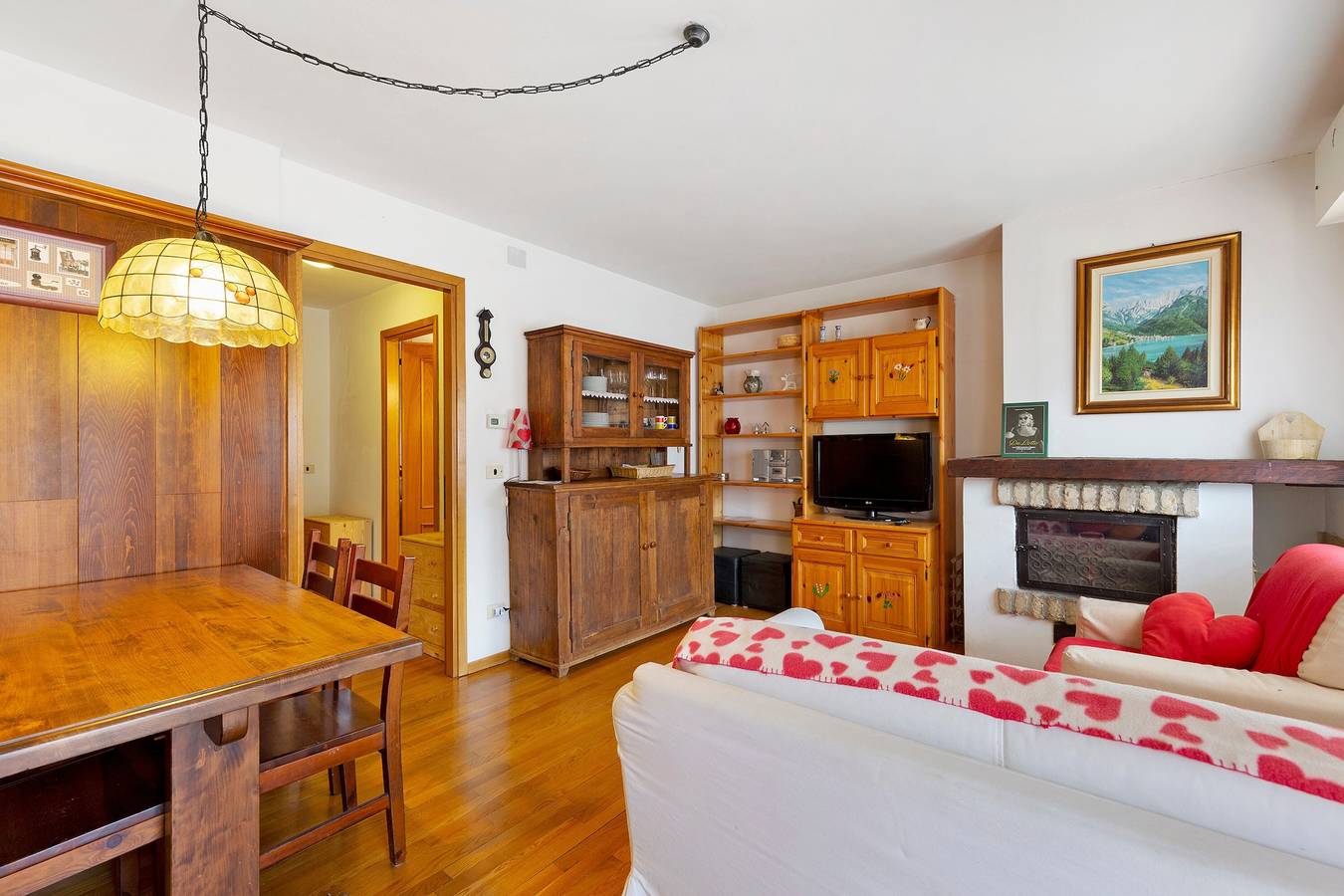 Ganze Wohnung, Ferienwohnung 'Casa Fiori a Vinigo' mit Bergblick und Balkon in Vodo di Cadore, Östliche Dolomiten