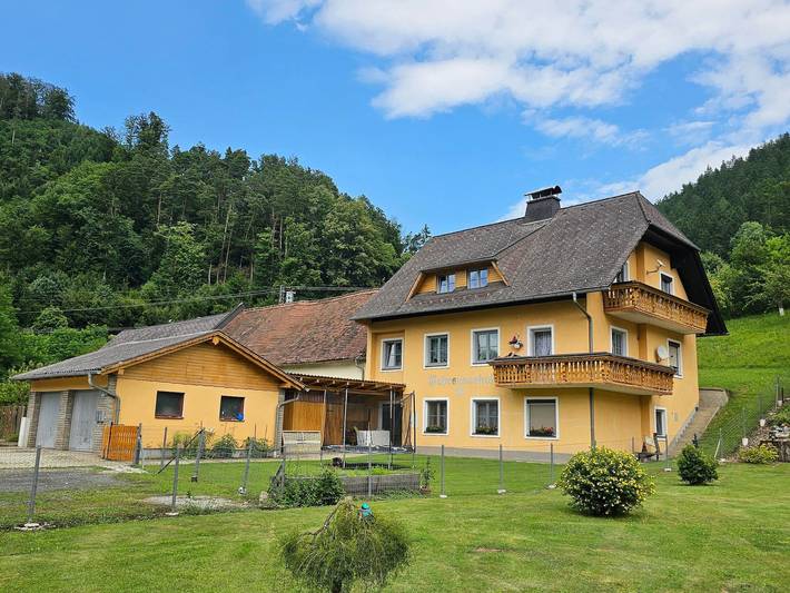 Ferienwohnung für 5 Personen, mit Balkon in Hochsteiermark
