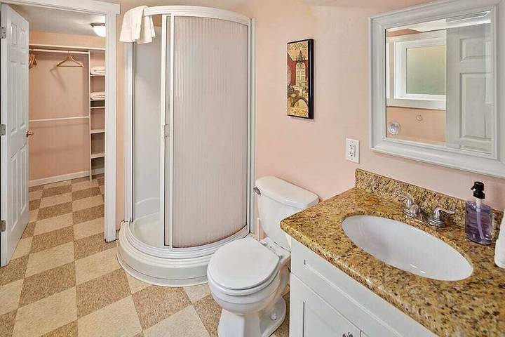 Vacation rental for 8 people, with balcony in Lake Washington