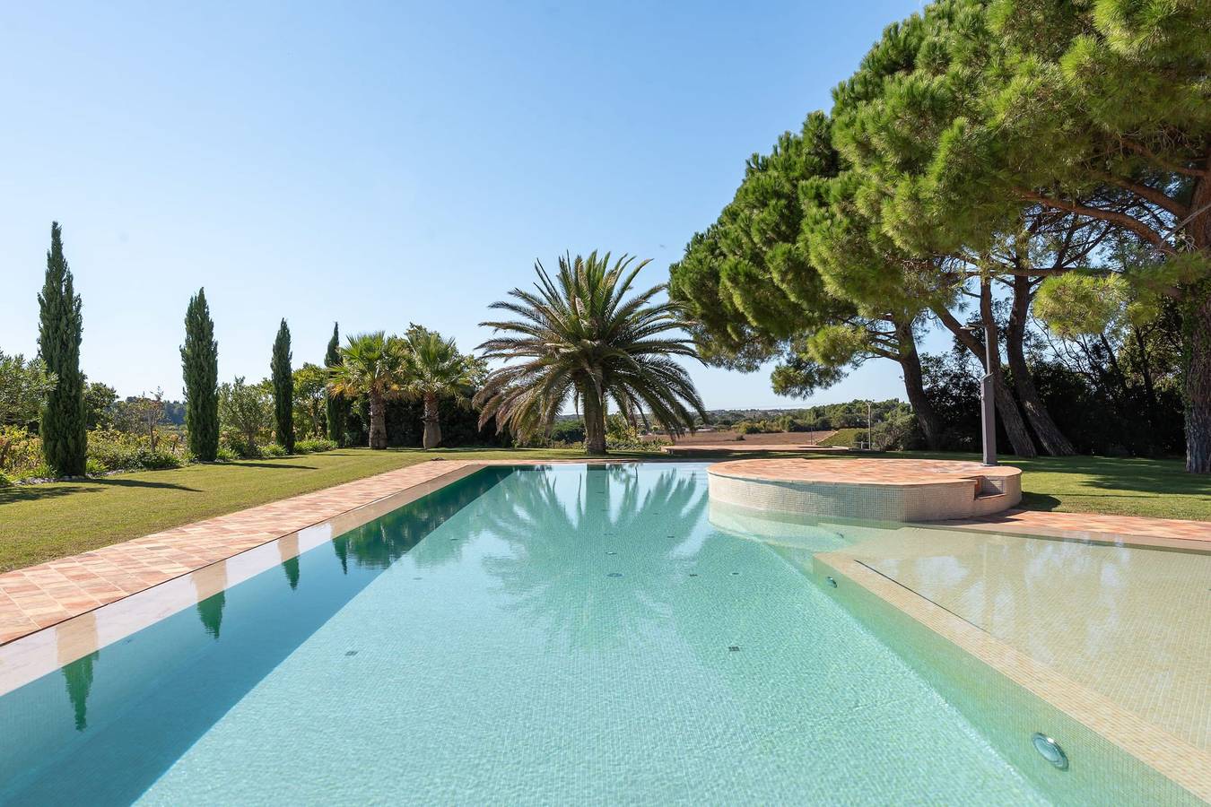Wine estate | 20m pool and cinema in Pézenas, Costa mediterránea (Francia)