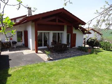Gîte pour 5 personnes, avec terrasse à Itxassou