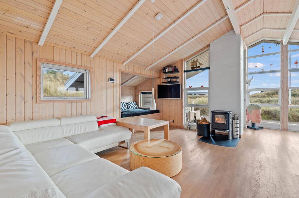 Beautiful holiday home with steam room in Ringkøbing, Holmsland Klit