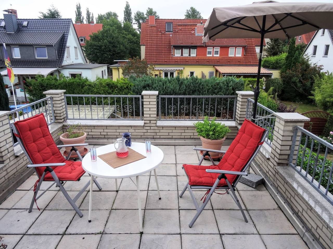 Apartamento entero, Apartamento 'Algetet' con terraza compartida, jardín y Wi-Fi in Döhren-Wülfel, Hannover