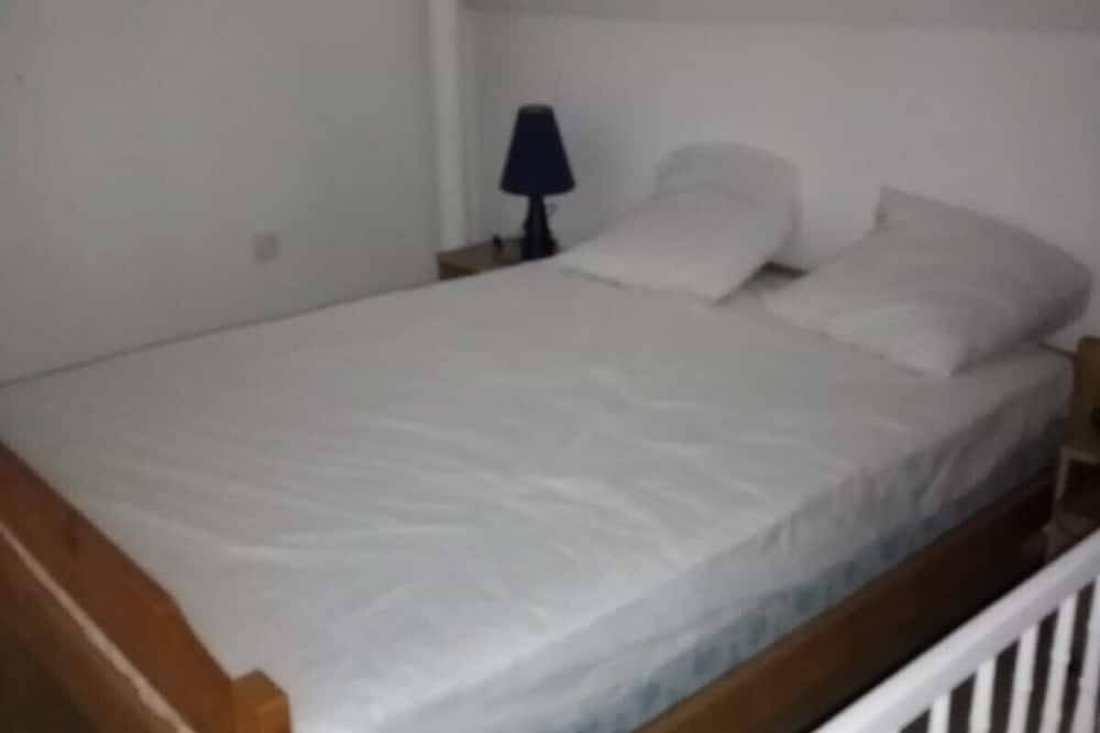 Charming 3-star rated house for a perfect vacation in Sainte Cécile Plage, Camiers