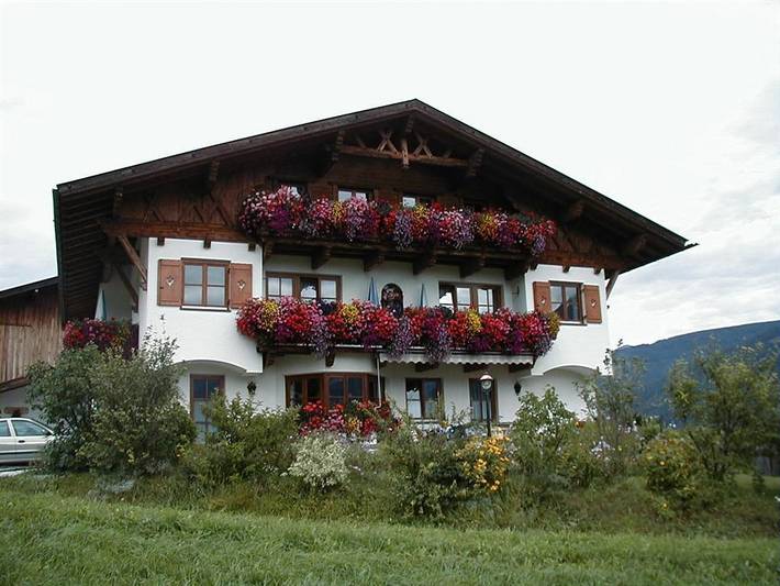 Pension pour 6 personnes, avec Balcon et Terrasse ainsi que Jardin et Vue à Patsch