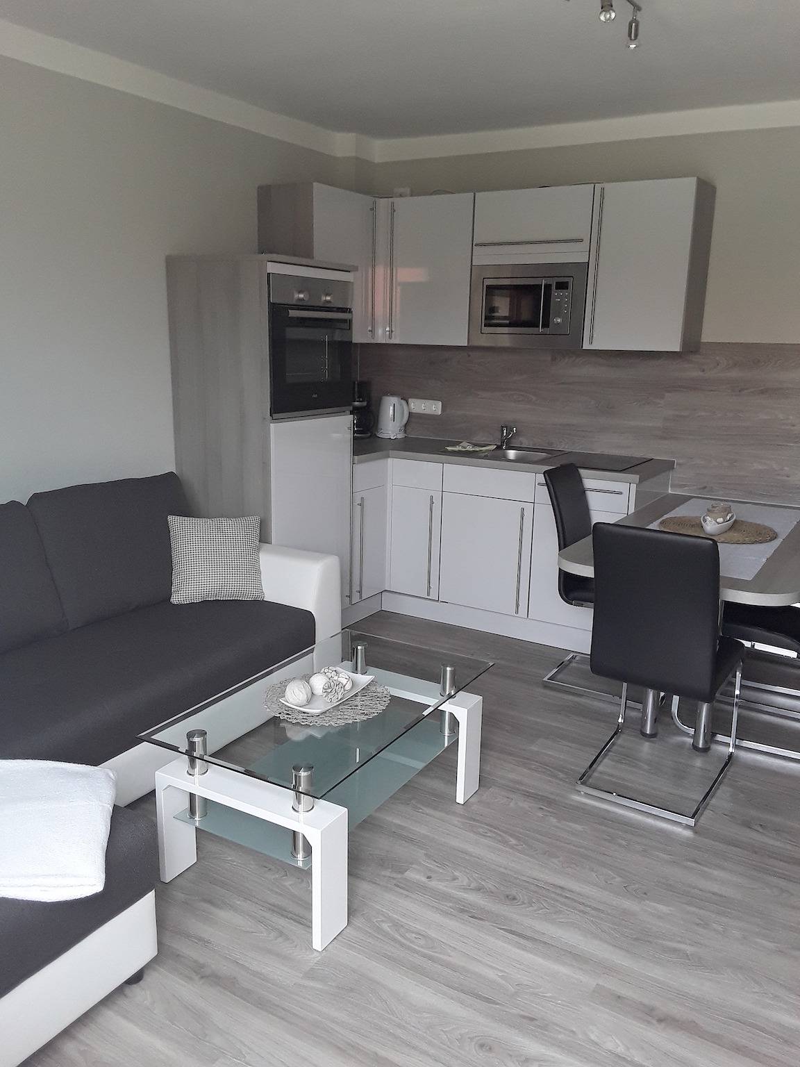 Ganze Ferienwohnung, Ferienhaus Bolliger Apartment 1 in Groß Schwansee, Kalkhorst